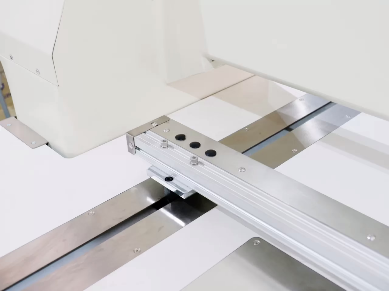 Richpeace Computerized Cap/Tubular Embroidery Machine - Image 17